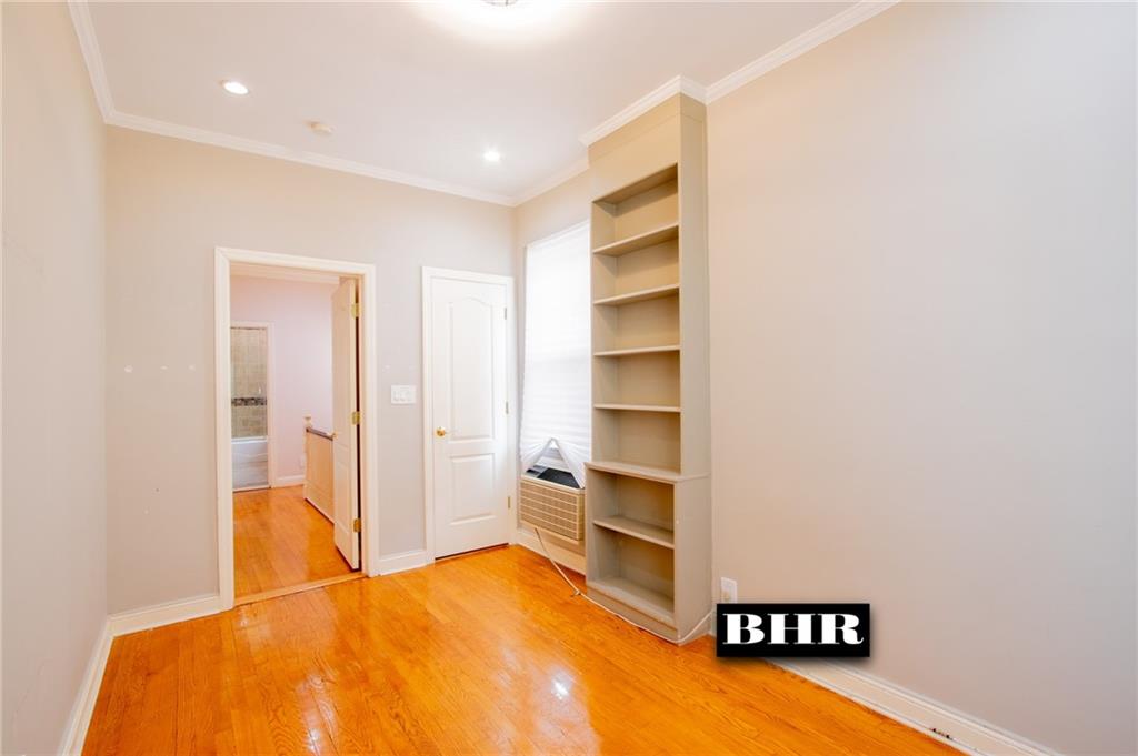 4060 Ocean Avenue Manhattan Beach Brooklyn NY 11235