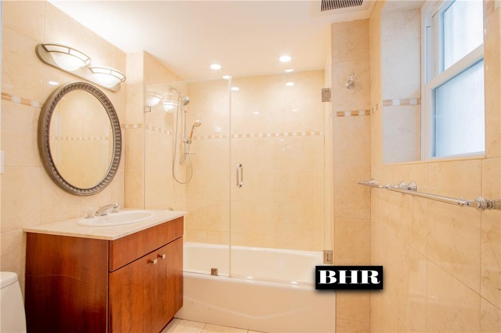 4060 Ocean Avenue Manhattan Beach Brooklyn NY 11235