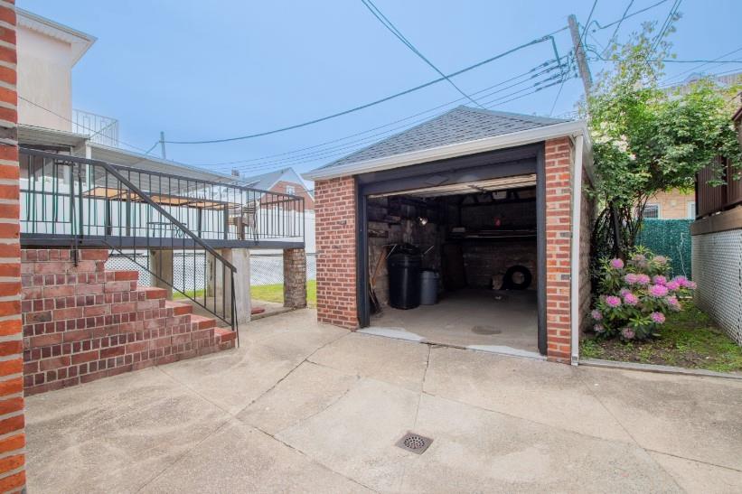 4060 Ocean Avenue Manhattan Beach Brooklyn NY 11235