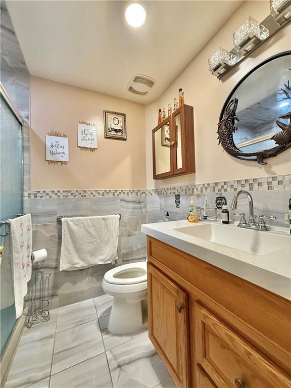 1675 72nd Street Bensonhurst Brooklyn NY 11204