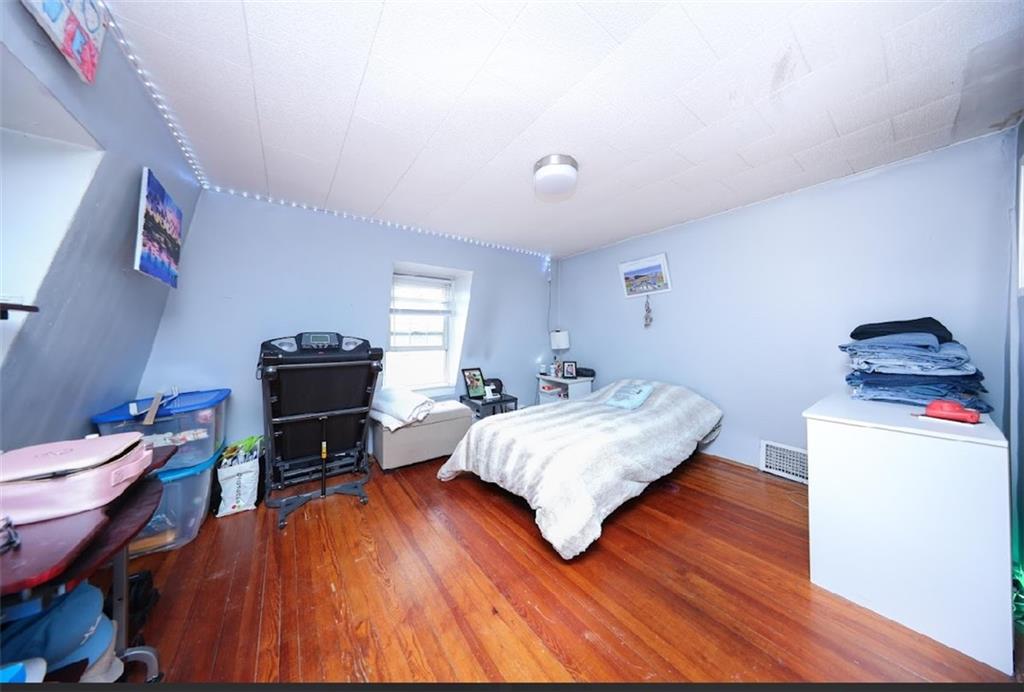 28 Trinity Place West Brighton Staten Island NY 10310