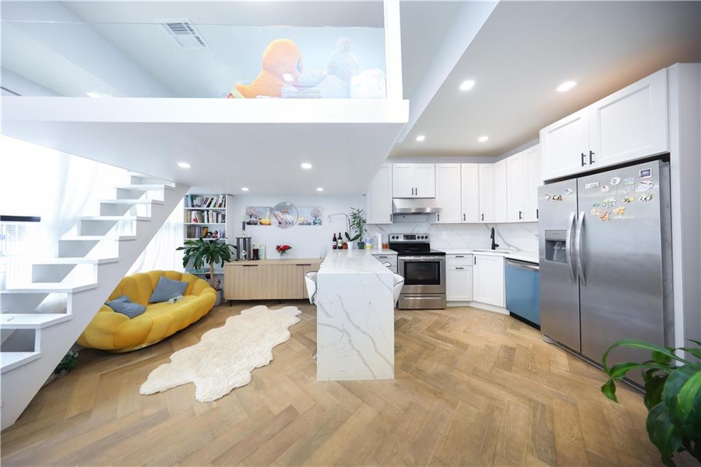 4 Lake Avenue Sheepshead Bay Brooklyn NY 11235