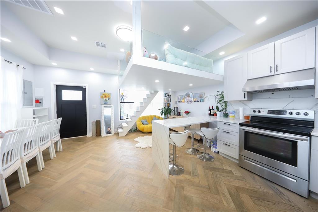 4 Lake Avenue Sheepshead Bay Brooklyn NY 11235