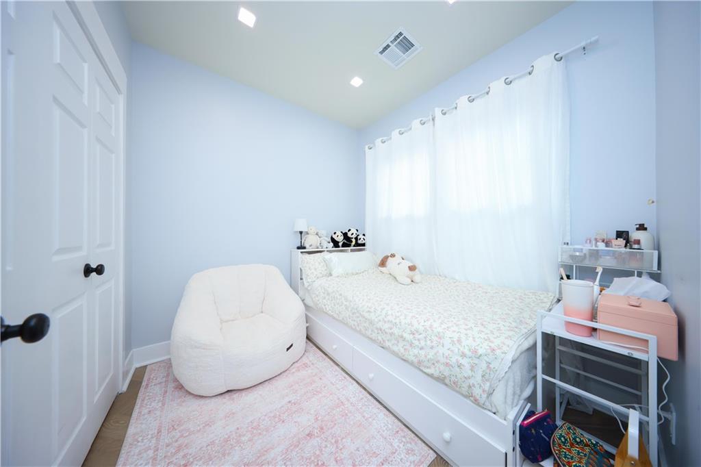 4 Lake Avenue Sheepshead Bay Brooklyn NY 11235