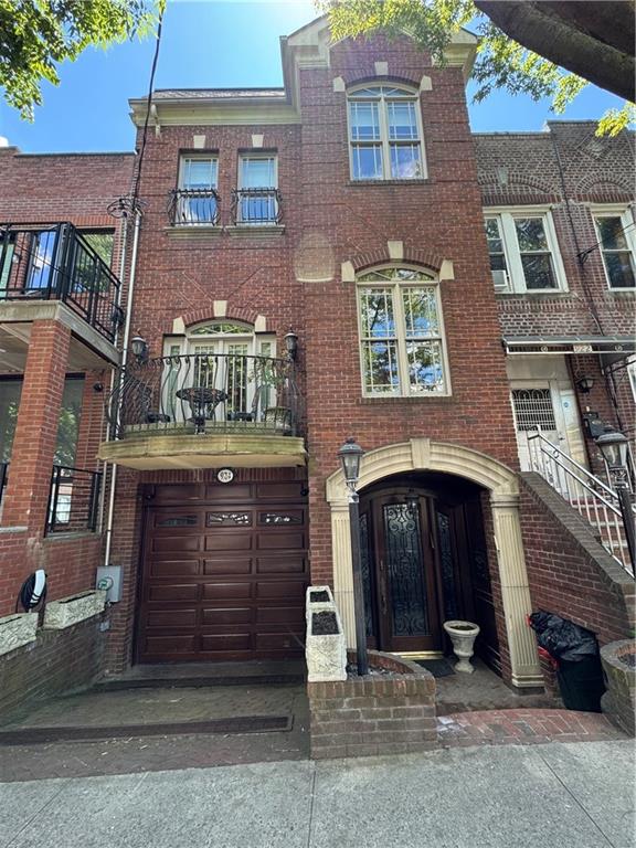 924 51st Street Borough Park Brooklyn NY 11219