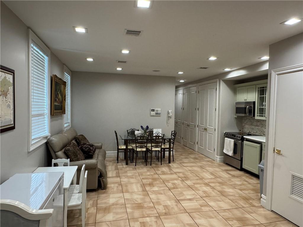 924 51st Street Borough Park Brooklyn NY 11219