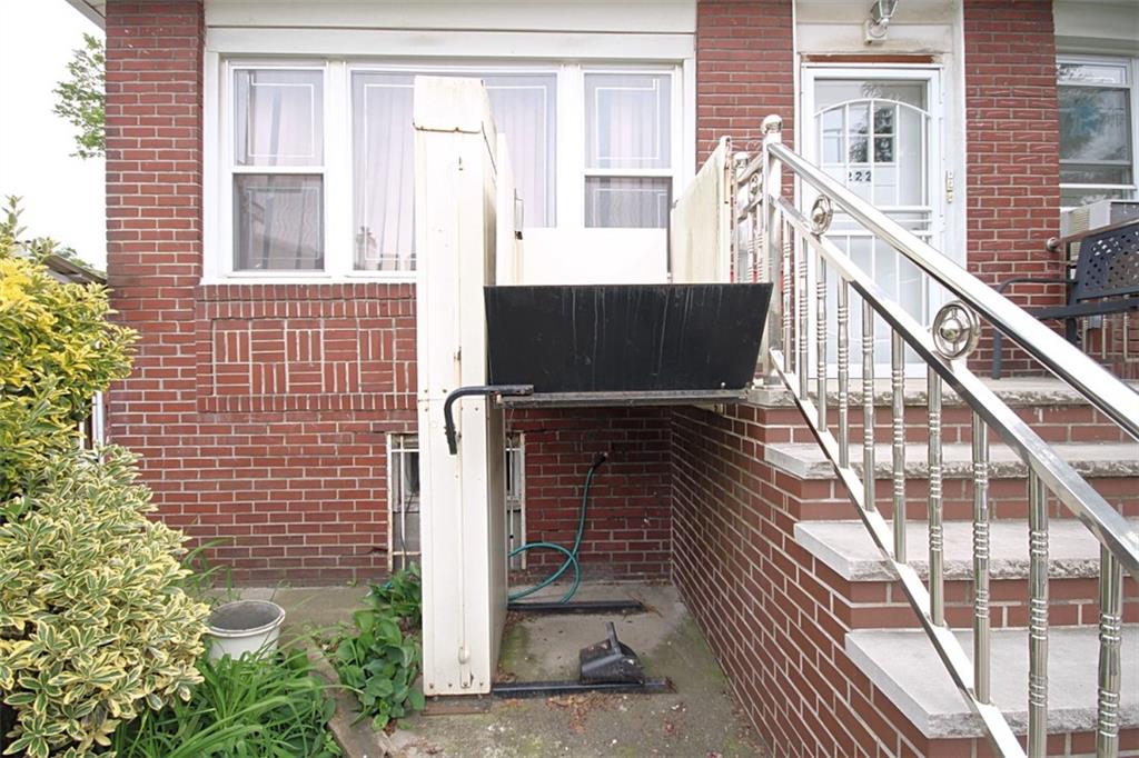 222 Ocean View Avenue Brighton Beach Brooklyn NY 00000