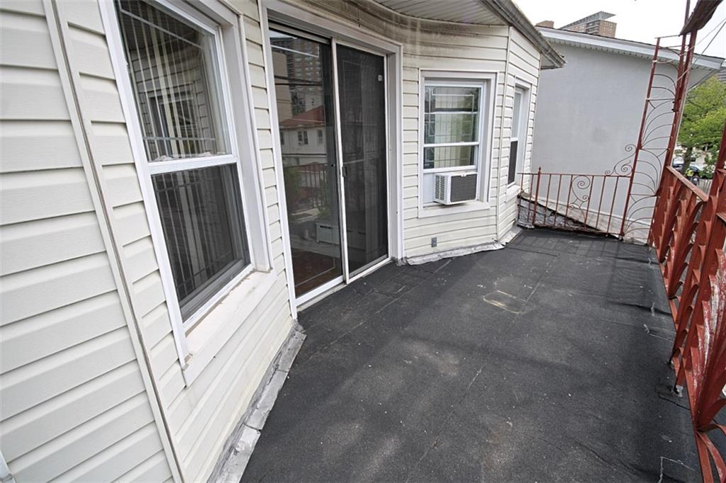 222 Ocean View Avenue Brighton Beach Brooklyn NY 00000