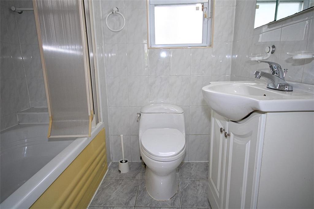 222 Ocean View Avenue Brighton Beach Brooklyn NY 00000