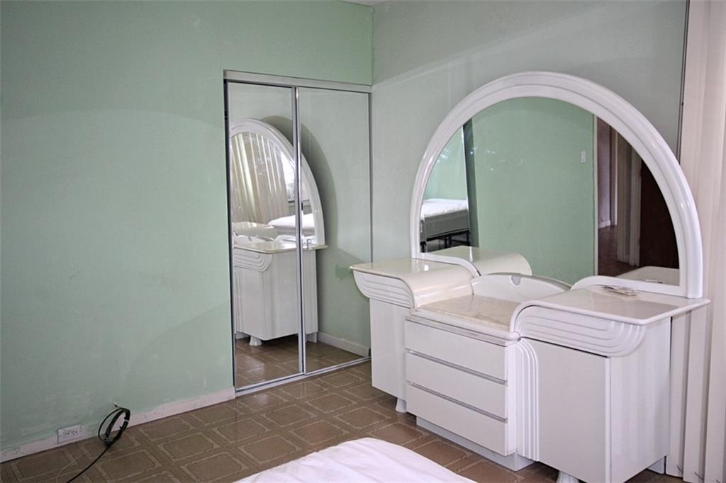 222 Ocean View Avenue Brighton Beach Brooklyn NY 00000