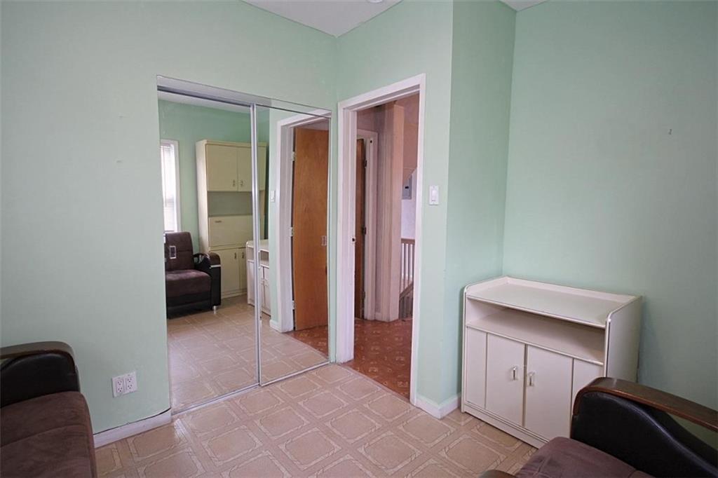 222 Ocean View Avenue Brighton Beach Brooklyn NY 00000