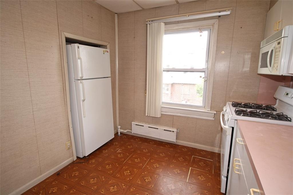 222 Ocean View Avenue Brighton Beach Brooklyn NY 00000