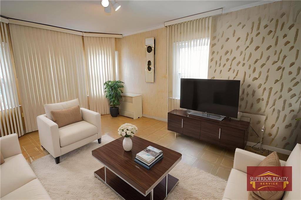 222 Ocean View Avenue Brighton Beach Brooklyn NY 00000