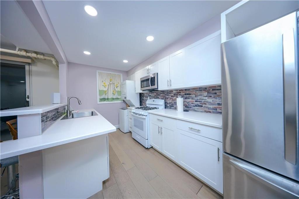 1711 Bay Ridge Parkway Bensonhurst Brooklyn NY 11204