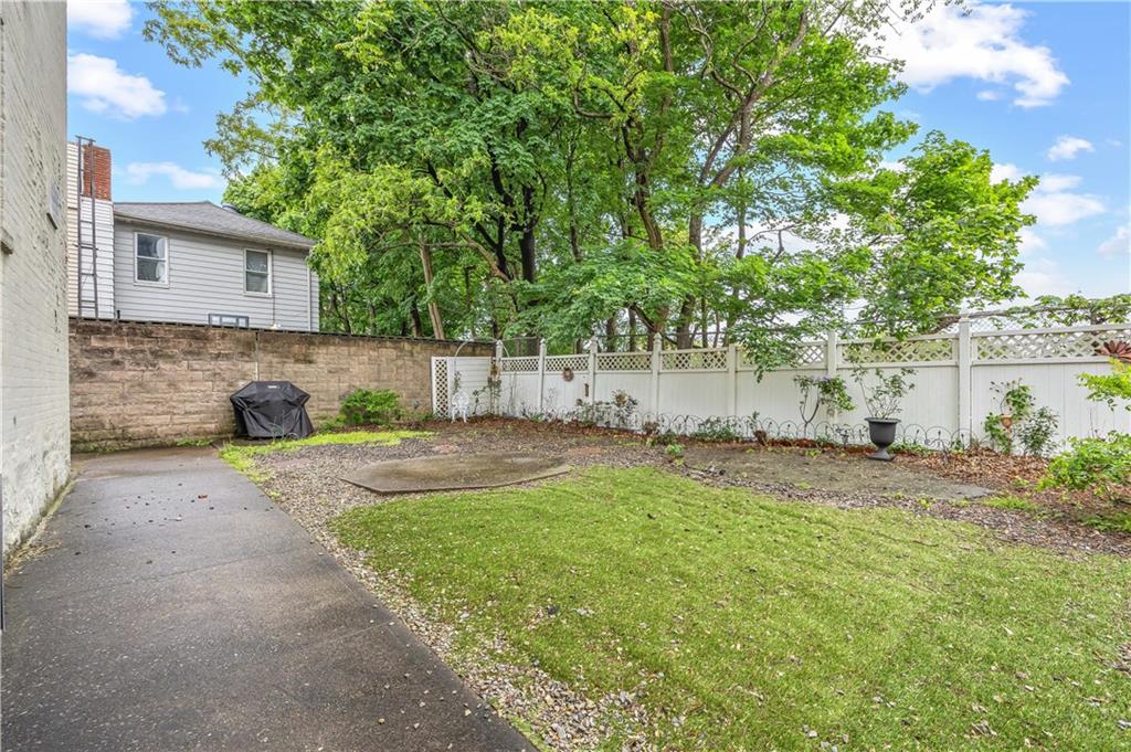 680 81st Street Dyker Heights Brooklyn NY 11228