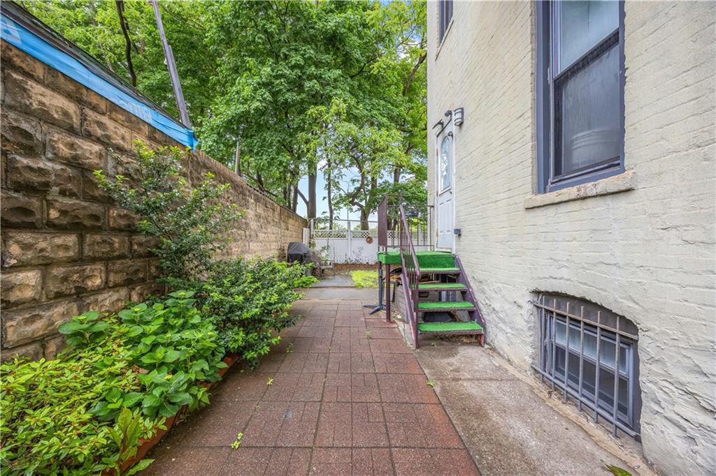 680 81st Street Dyker Heights Brooklyn NY 11228