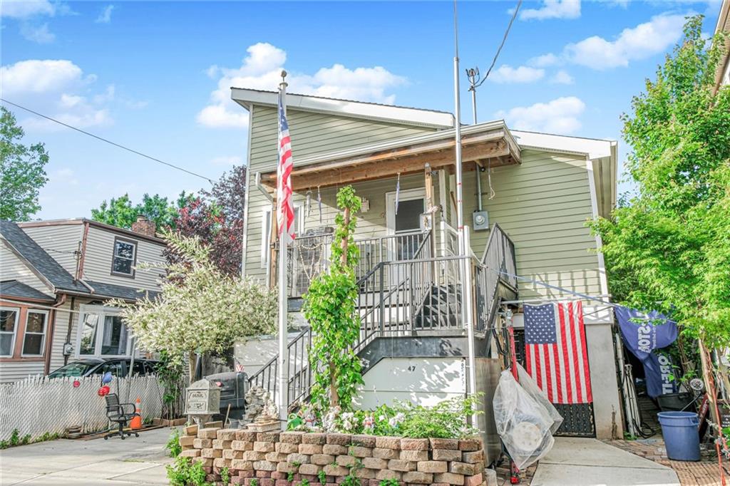 47 Center Place Oakwood Staten Island NY 10306
