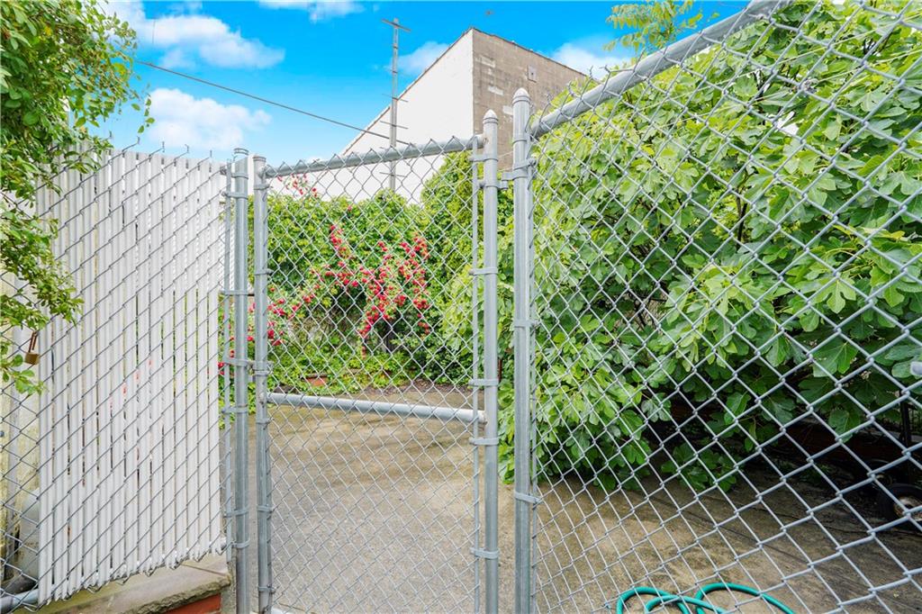 2424 West 3rd Street Gravesend Brooklyn NY 11223