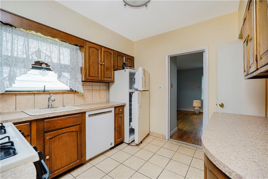 2424 West 3rd Street Gravesend Brooklyn NY 11223