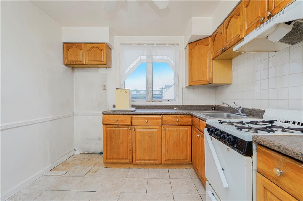 2424 West 3rd Street Gravesend Brooklyn NY 11223