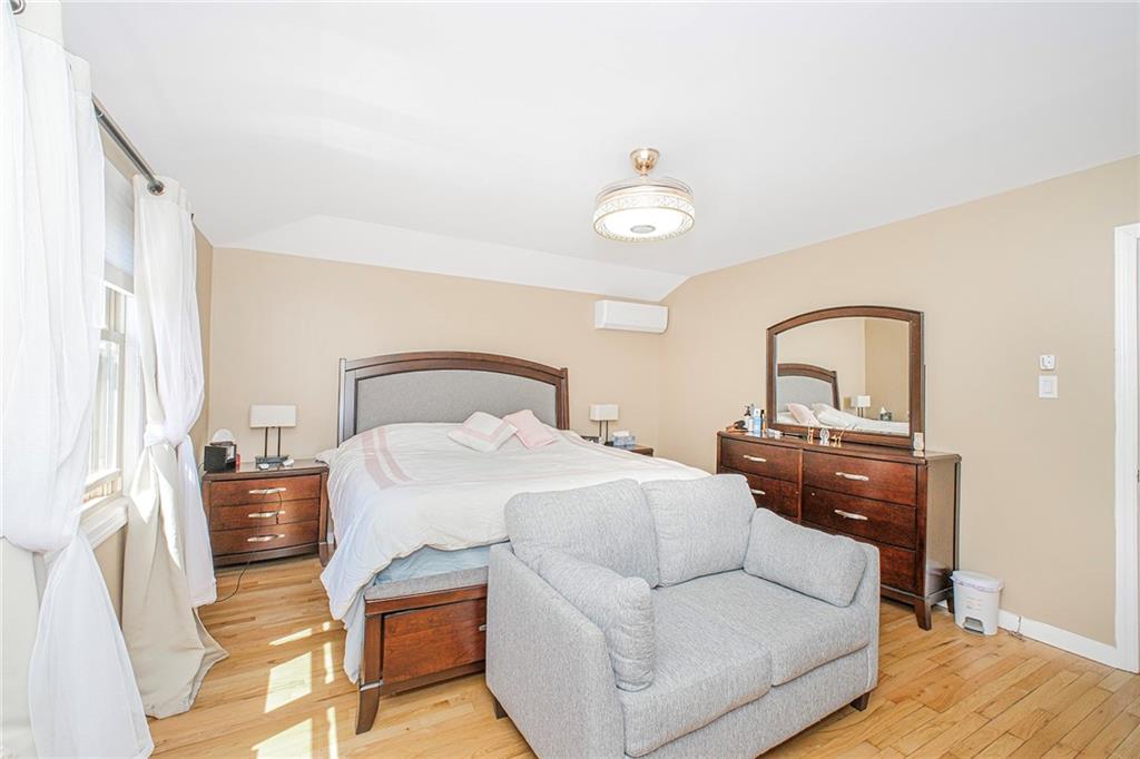 4 Lisa Lane Huguenot Staten Island NY 10312