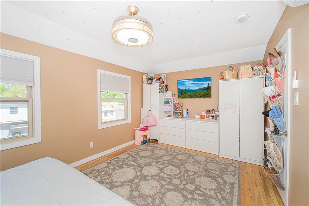 4 Lisa Lane Huguenot Staten Island NY 10312