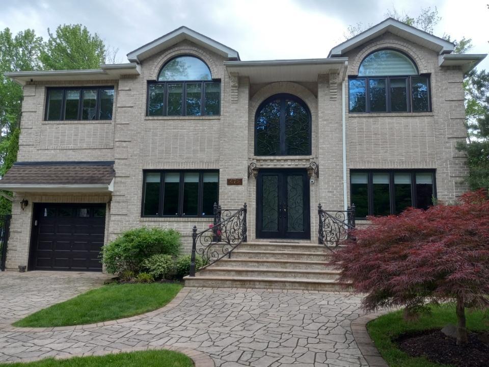 476 Hargold Avenue Pleasant Plains Staten Island NY 10309