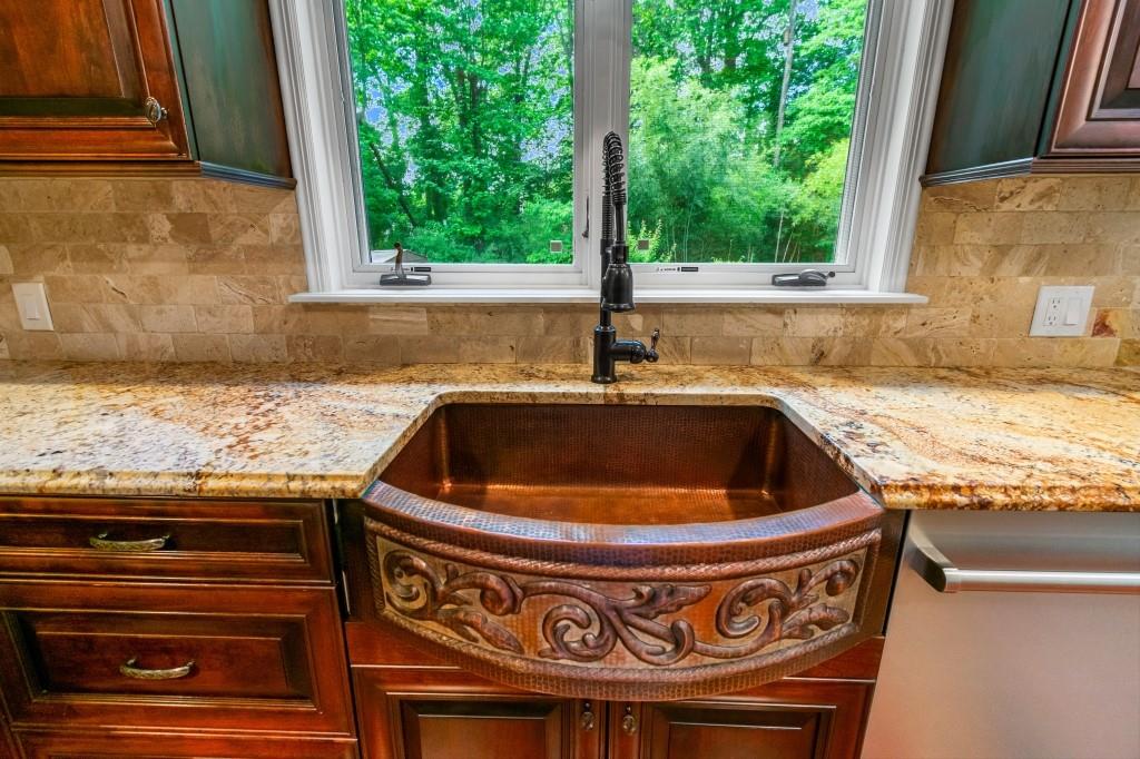 476 Hargold Avenue Pleasant Plains Staten Island NY 10309