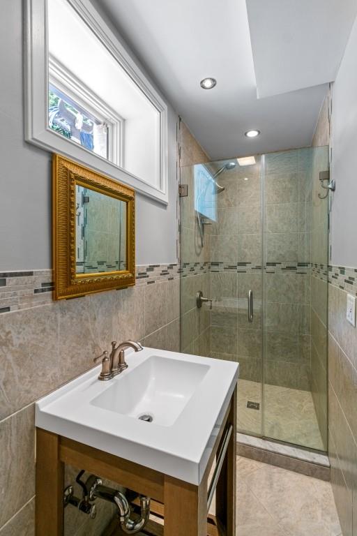 476 Hargold Avenue Pleasant Plains Staten Island NY 10309