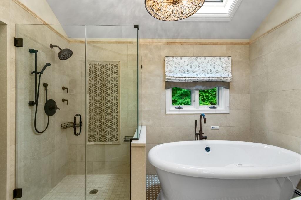 476 Hargold Avenue Pleasant Plains Staten Island NY 10309