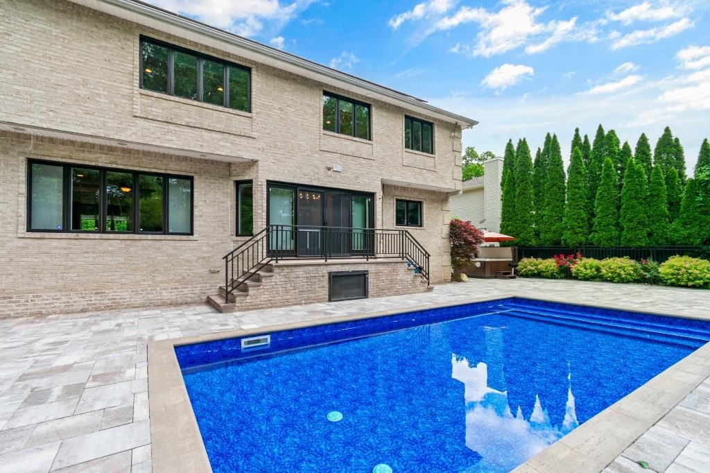 476 Hargold Avenue Pleasant Plains Staten Island NY 10309