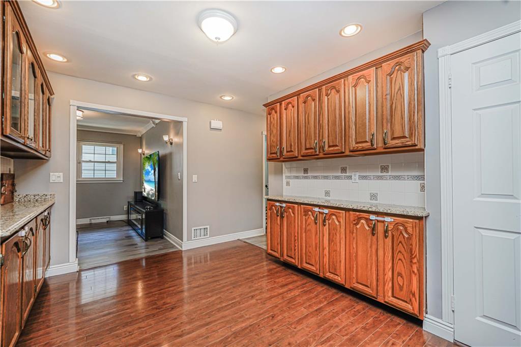 39 Morton Street Richmond Town Staten Island NY 10306