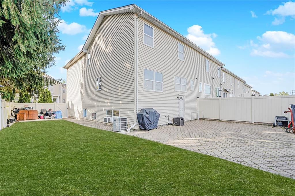 68 Erika Loop Arden Heights Staten Island NY 10312