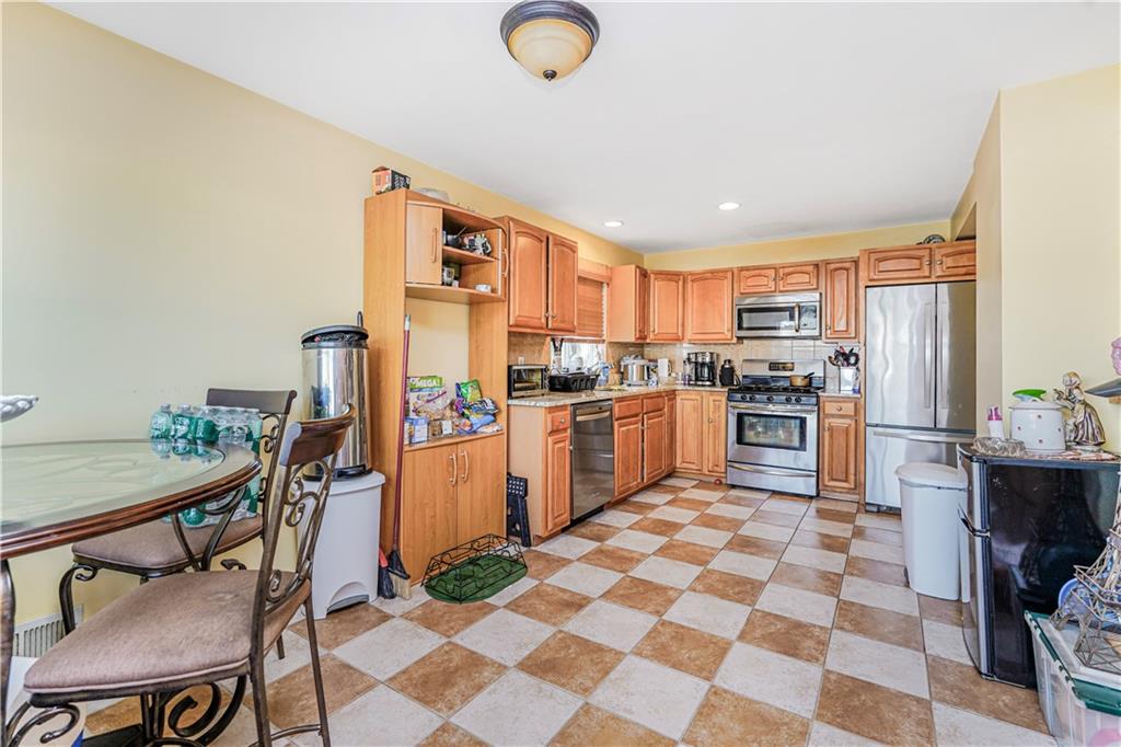 68 Erika Loop Arden Heights Staten Island NY 10312
