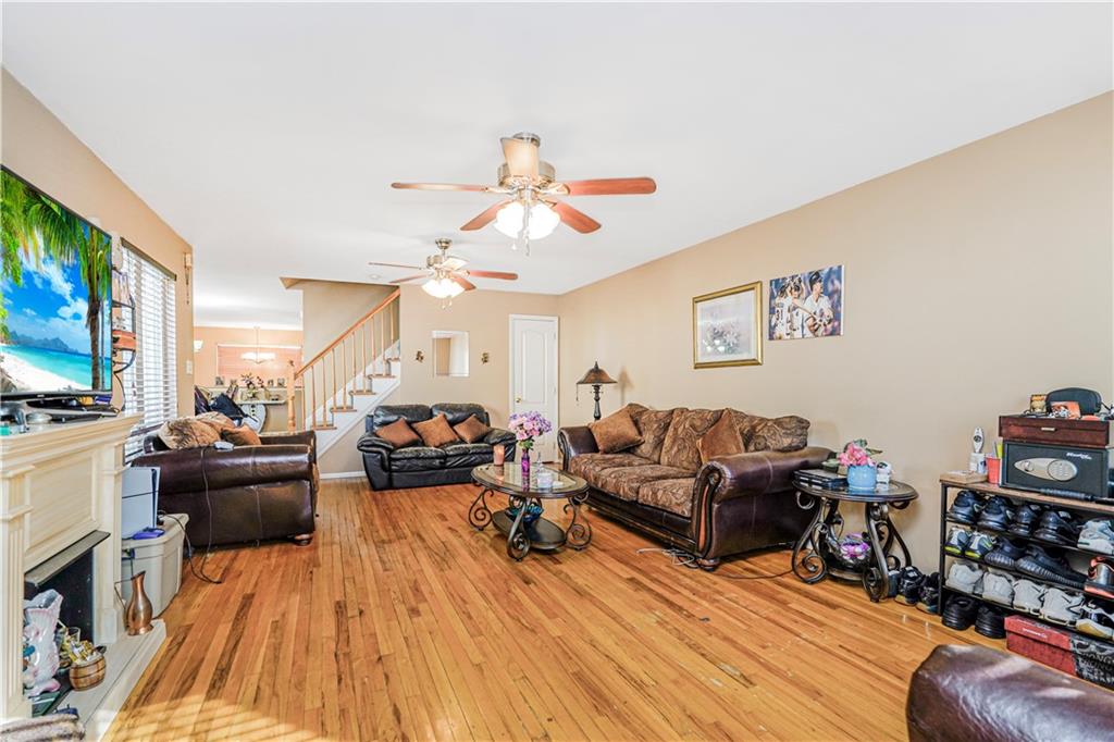 68 Erika Loop Arden Heights Staten Island NY 10312