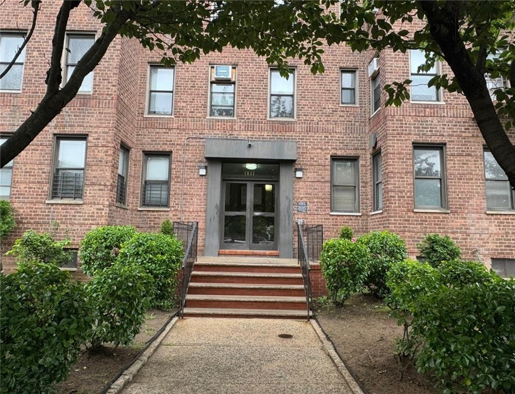 1811 Ocean Parkway Homecrest Brooklyn NY 11223