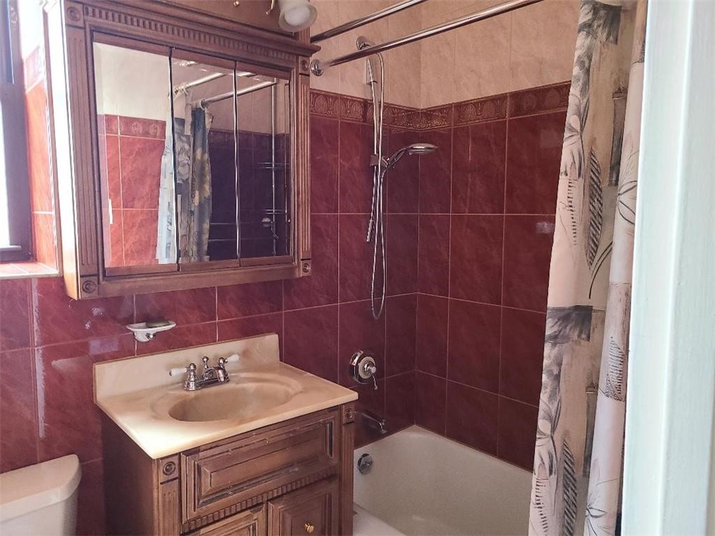 1811 Ocean Parkway Homecrest Brooklyn NY 11223