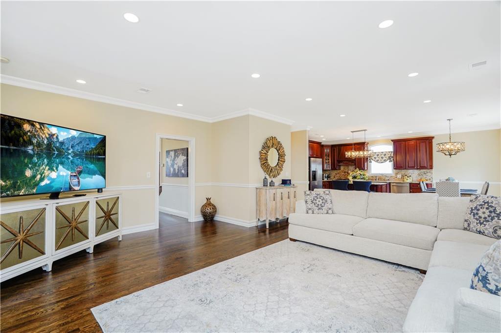 237 Swinnerton Street Tottenville Staten Island NY 10307