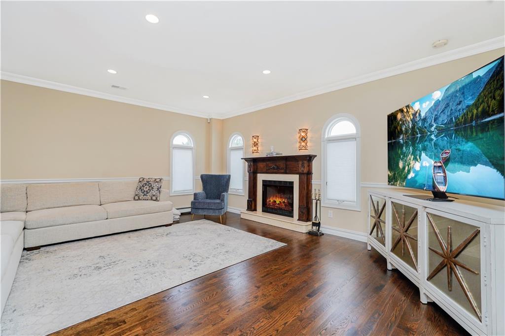 237 Swinnerton Street Tottenville Staten Island NY 10307