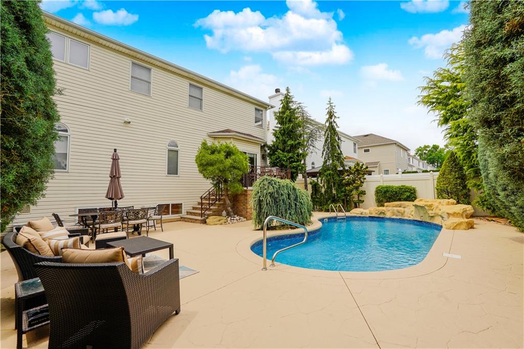 237 Swinnerton Street Tottenville Staten Island NY 10307