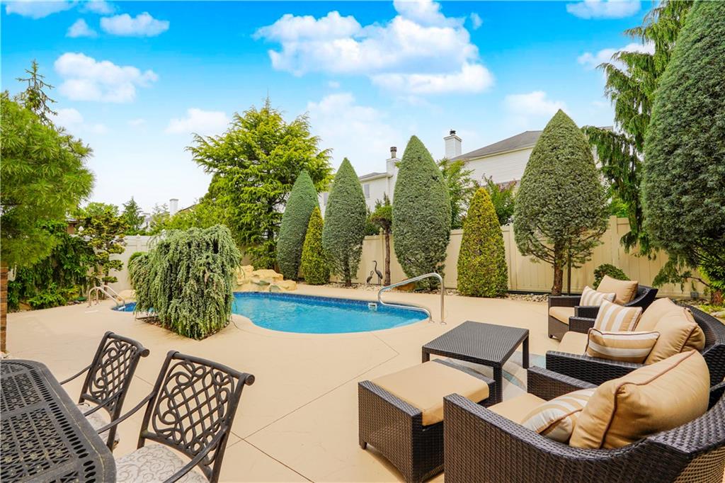 237 Swinnerton Street Tottenville Staten Island NY 10307