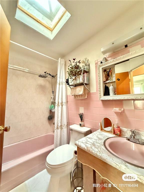 54 Bay 22nd Street Bensonhurst Brooklyn NY 11214