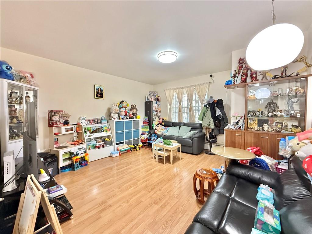 1871 West 8th Street Gravesend Brooklyn NY 11223