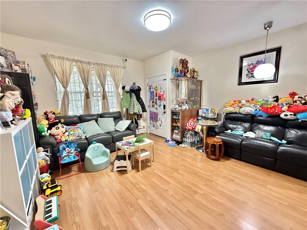 1871 West 8th Street Gravesend Brooklyn NY 11223