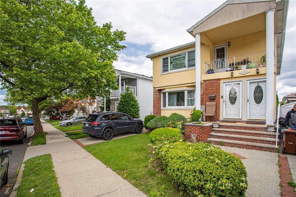 27 Bascom Place Willowbrook Staten Island NY 10314