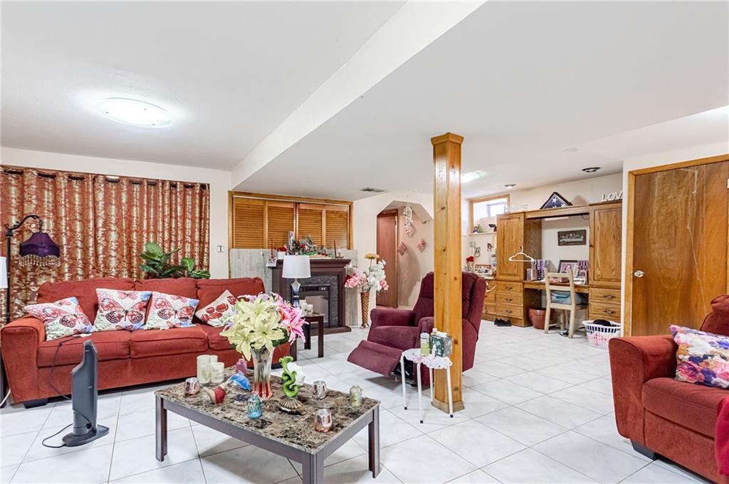 27 Bascom Place Willowbrook Staten Island NY 10314
