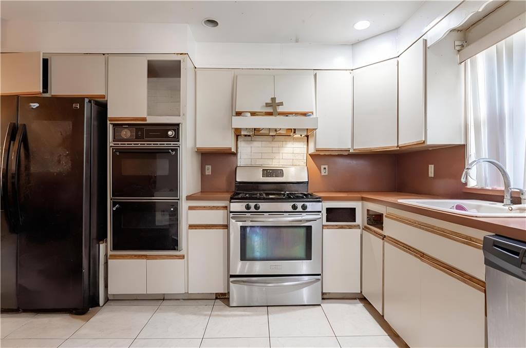 27 Bascom Place Willowbrook Staten Island NY 10314