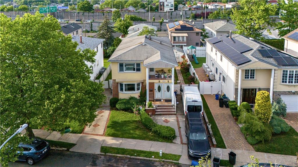27 Bascom Place Willowbrook Staten Island NY 10314