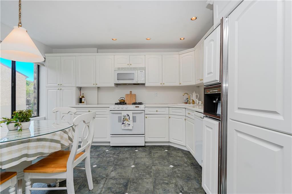 282 Grasmere Drive Grasmere Staten Island NY 10305