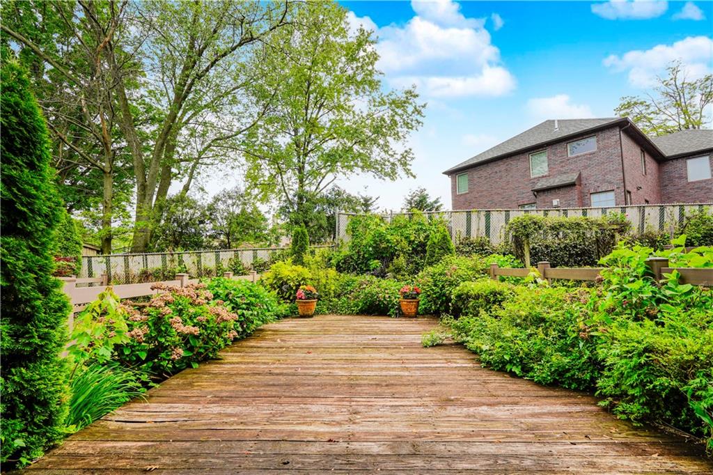 282 Grasmere Drive Grasmere Staten Island NY 10305